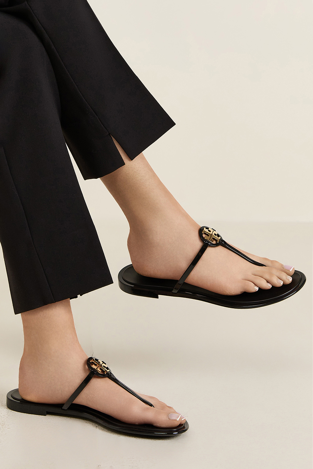 כפכפי מילר שקופים עם לוגו מיני